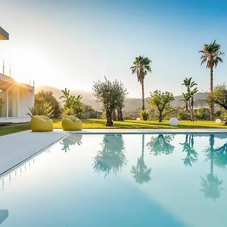 Luxury In Fiumefreddo
